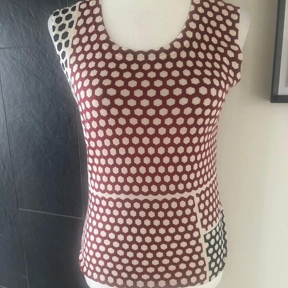 ESCADA-two piece sweater set-LIKE NEW - Picture 5 of 9